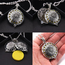 Load image into Gallery viewer, Aromatherapy Necklace Tree of Life Diffuser Jewelry Vintage Open Locket Pendant Essential Oil Perfume Aroma Diffuser Necklace